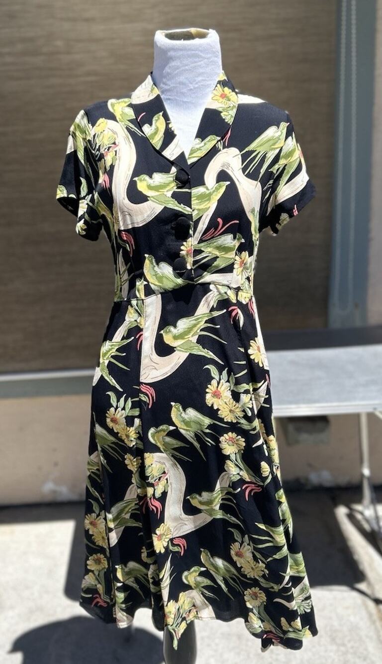 Vintage Loco Lindo XS Rayon Dress Tropical Bird Print A-Line Midi USA 1990s